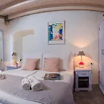 Auroom بيت ضيافة