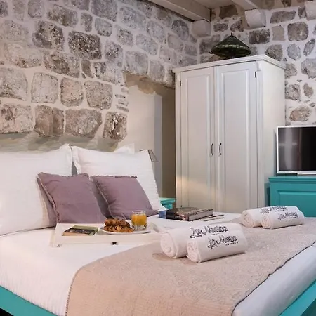 Auroom Guest house *